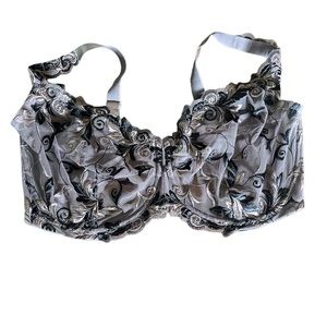Soma women’s lace bra.